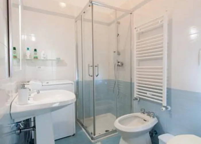 West Coast Bed & Breakfast 3*