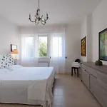 Bed & Breakfast West Coast 3*