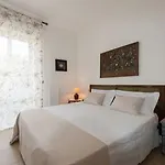 Bed & Breakfast West Coast 3*