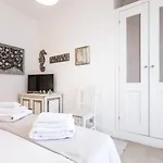 West Coast Bed & Breakfast 3*