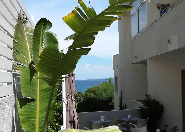 Alojamento de Acomodação e Pequeno-almoço West Coast 3*